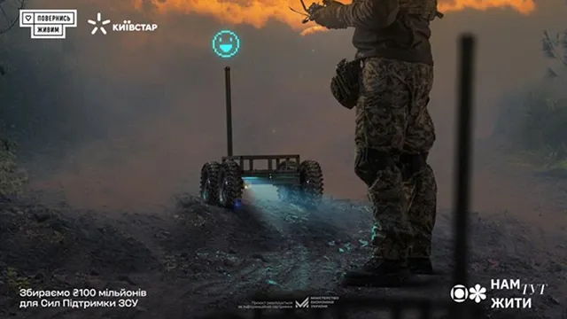 Солдат із дроном для розмінування